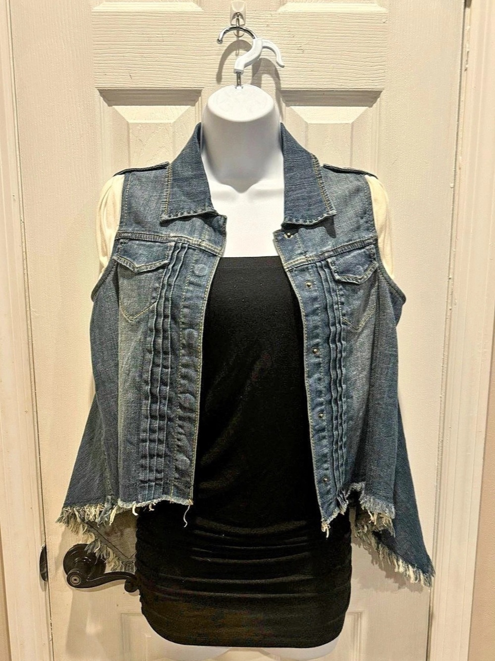 BCBGMAXAZRIA Women'S Denim Vest Size Small